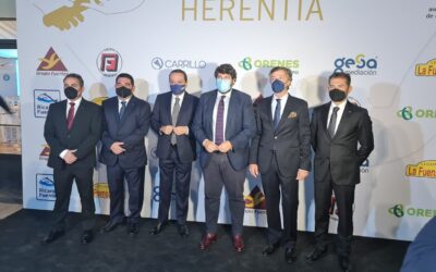 Las empresas familiares murcianas entregan sus galardones anuales a Caliche, Fransa y a los médicos y enfermeros de la Región en la XXVI Gala Premios Herentia